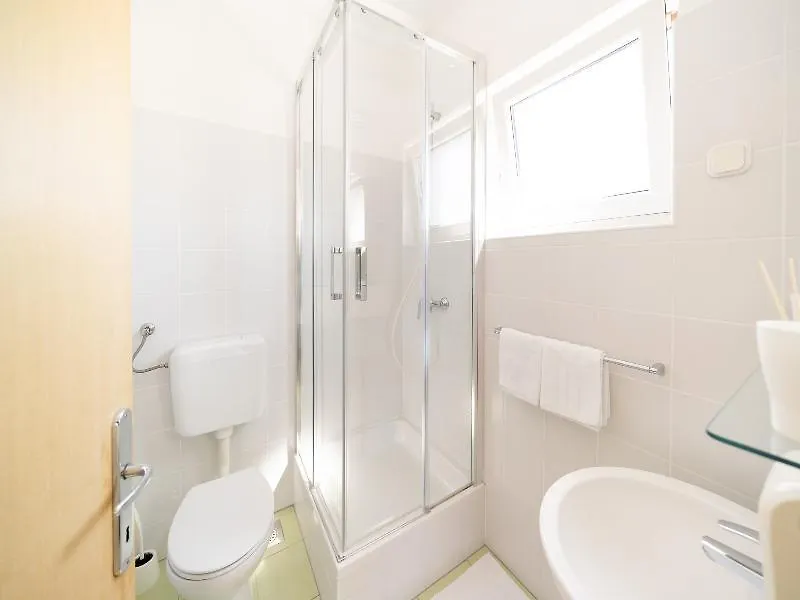 Apartments Bibic Zadar 3*,  Croacia
